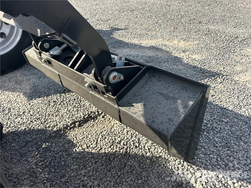  BisonTek BT310 Mini Compact Track Loader (Unused) لوادر انزلاقية التوجيه