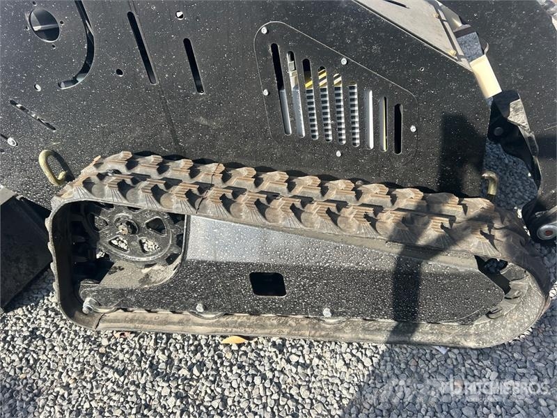  BisonTek BT310 Mini Compact Track Loader (Unused) Kompaktlaadurid