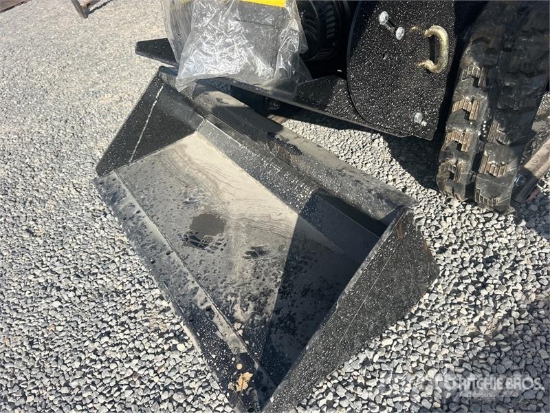  BisonTek BT310 Mini Compact Track Loader (Unused) Kompaktlaadurid