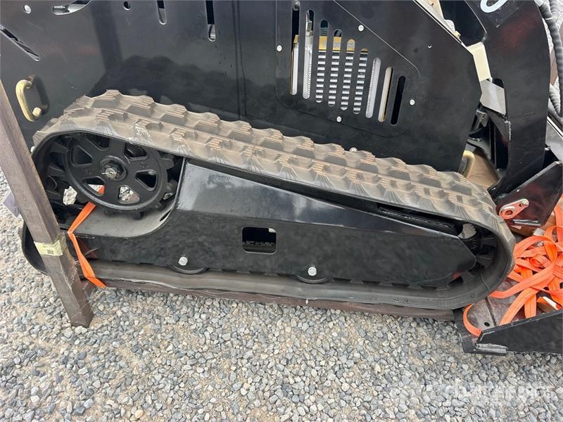  BisonTek BT310 Mini Compact Track Loader (Unused) Kompaktlaadurid
