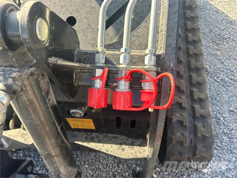 BisonTek BT310 Mini Compact Track Loader (Unused) Kompaktlaadurid