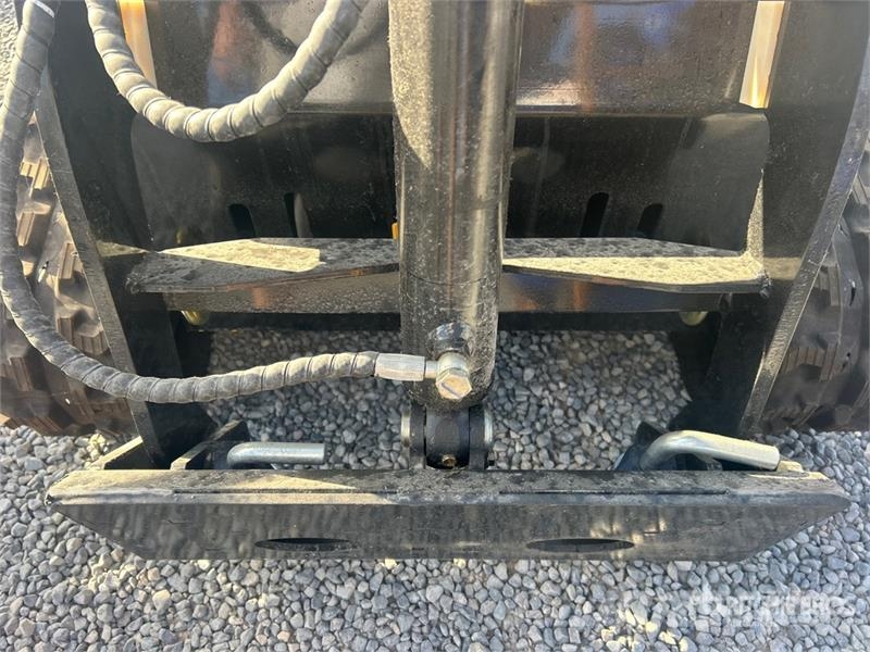  BisonTek BT310 Mini Compact Track Loader (Unused) Kompaktlaadurid