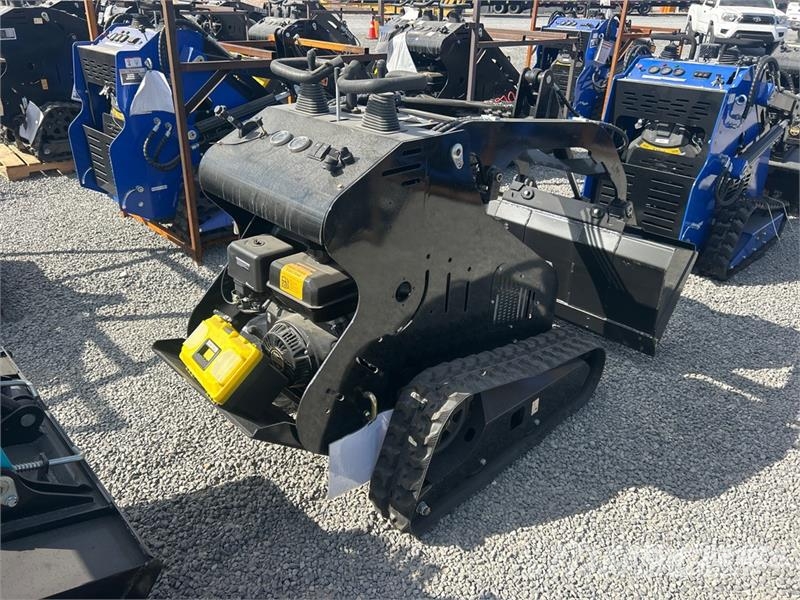  BisonTek BT310 Mini Compact Track Loader (Unused) لوادر انزلاقية التوجيه