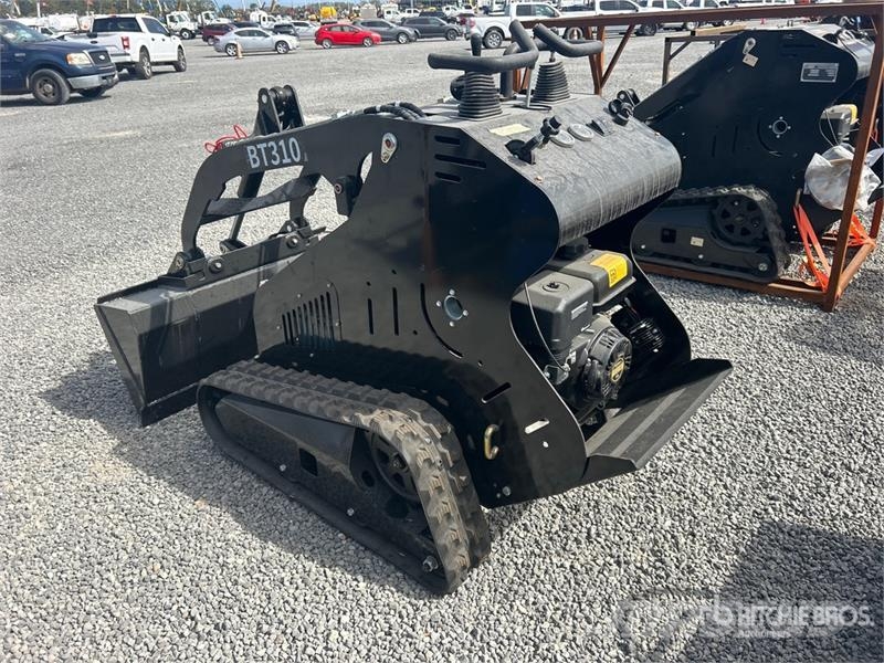 BisonTek BT310 Mini Compact Track Loader (Unused) Мини товарачи