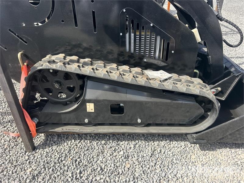 BisonTek BT310 Mini Compact Track Loader (Unused) Мини товарачи