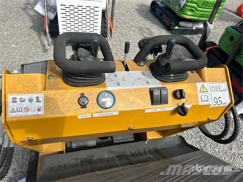BisonTek BT360 Mini Compact Track Loader (Unused) Мини товарачи