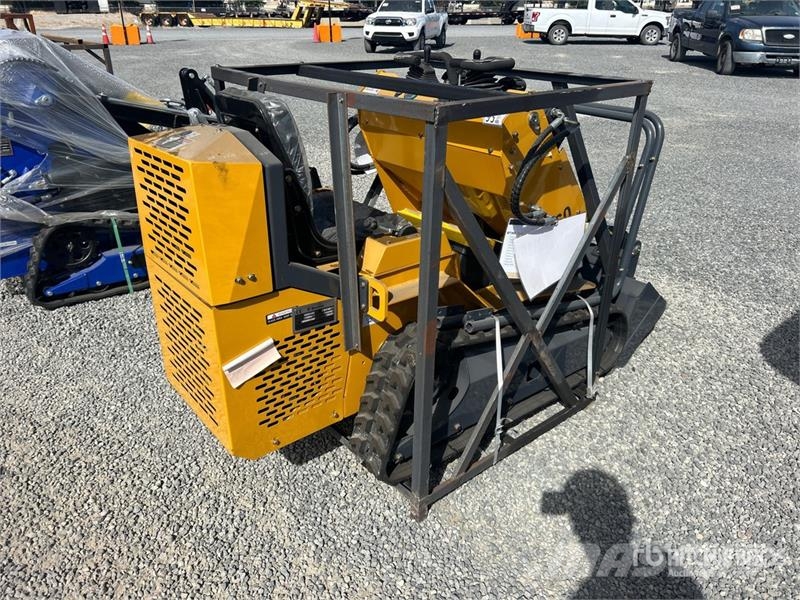 BisonTek BT360 Mini Compact Track Loader (Unused) Мини товарачи