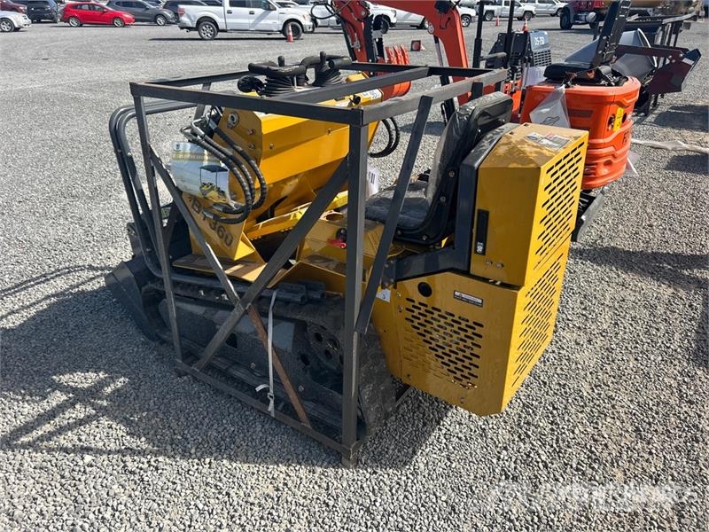BisonTek BT360 Mini Compact Track Loader (Unused) Мини товарачи