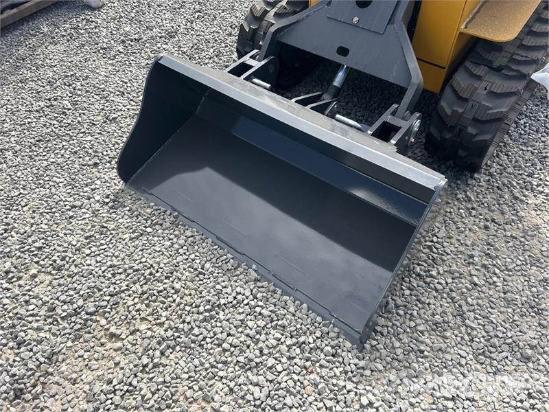 BisonTek BT360 Mini Compact Track Loader (Unused) Мини товарачи