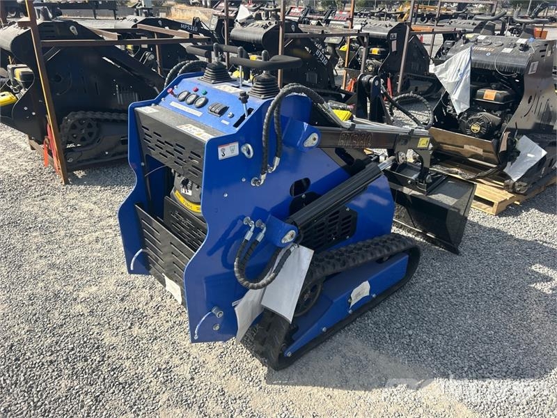  BisonTek BT380 Mini Compact Track Loader (Unused) لوادر انزلاقية التوجيه