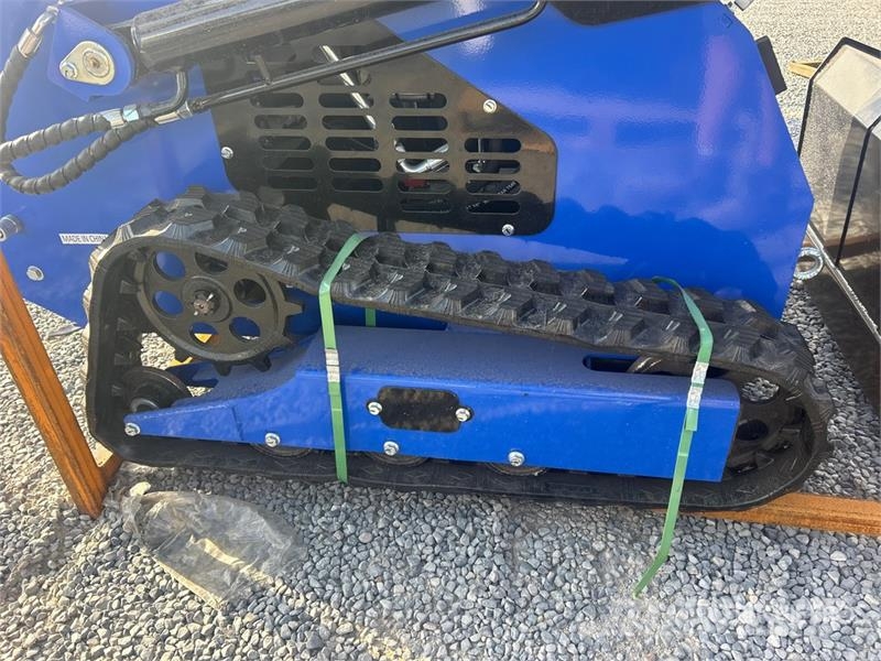 BisonTek BT380 Mini Compact Track Loader (Unused) Kompaktlaadurid