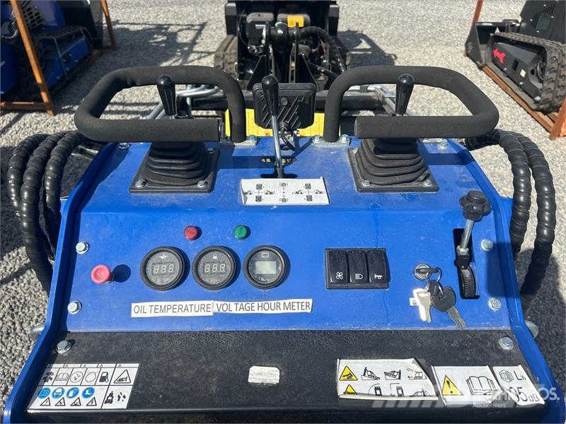 BisonTek BT380 Mini Compact Track Loader (Unused) Kompaktrakodók