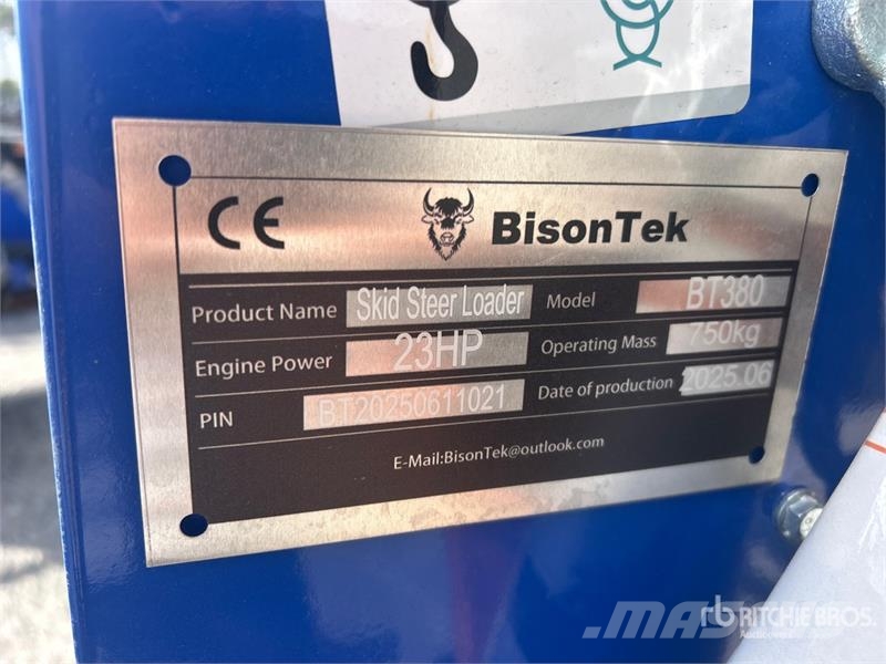  BisonTek BT380 Mini Compact Track Loader (Unused) لوادر انزلاقية التوجيه