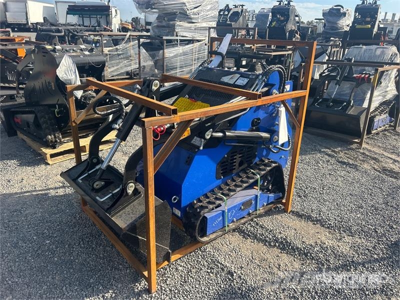 BisonTek BT380 Mini Compact Track Loader (Unused) Kompaktlaadurid