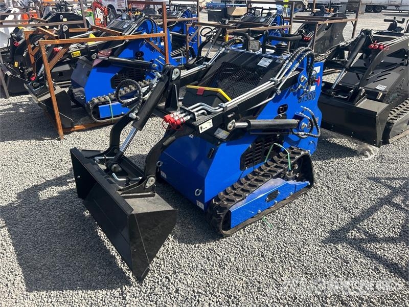 BisonTek BT380 Mini Compact Track Loader (Unused) Kompaktrakodók