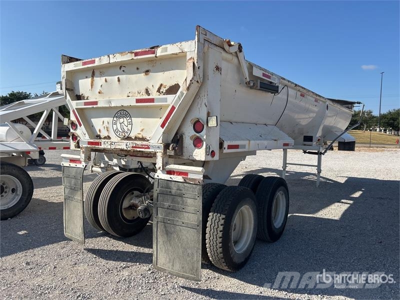 Blacksmith 32 ft T/A Frameless End Dump Trailer Самоскиди