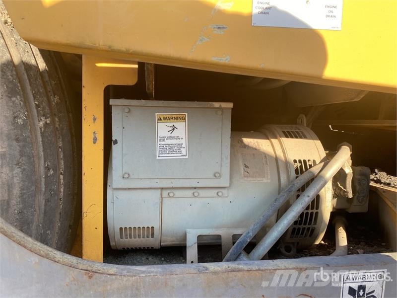 Blaw-Knox PF6160 Wheel Asphalt Paver Asfalta klājēji