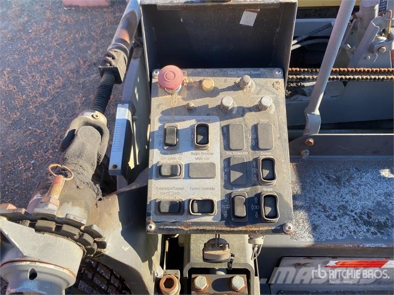 Blaw-Knox PF6160 Wheel Asphalt Paver Asfalta klājēji