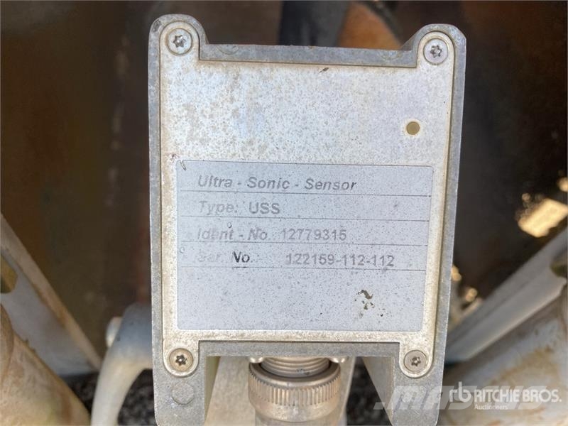 Blaw-Knox PF6160 Wheel Asphalt Paver Asfalta klājēji