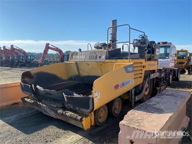 Blaw-Knox PF6160 Wheel Asphalt Paver Asfalta klājēji