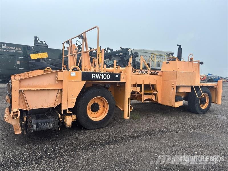 Blaw-Knox RW100 Asphalt Maschinen Zubehör
