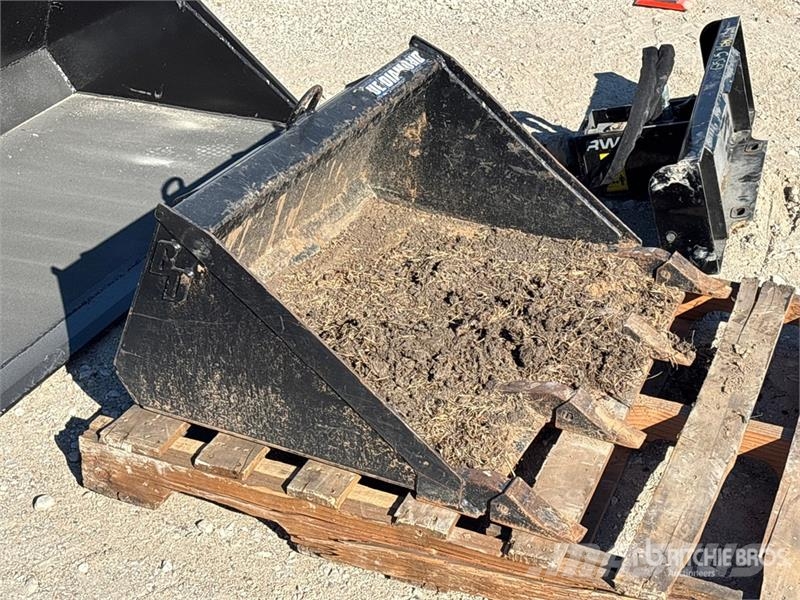 Blue Diamond 108015-25 36 in General Purpose Mini Skid Steer Bu Cucharones