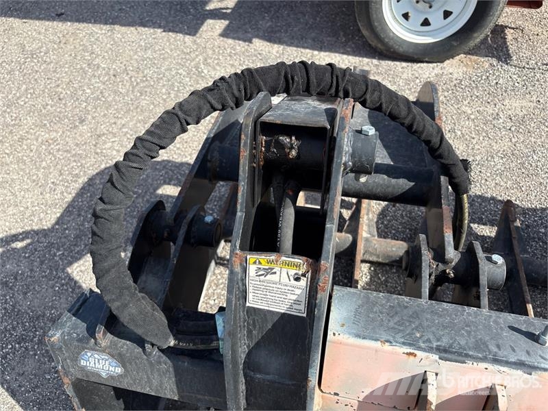 Blue Diamond 72RG 72 in Rake Skid Steer Grapple Garras