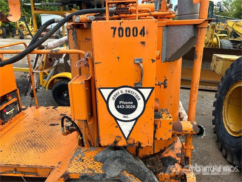 BMA-100 S/A Asphalt Joint Filler Tilbehør til asfaltmaskiner