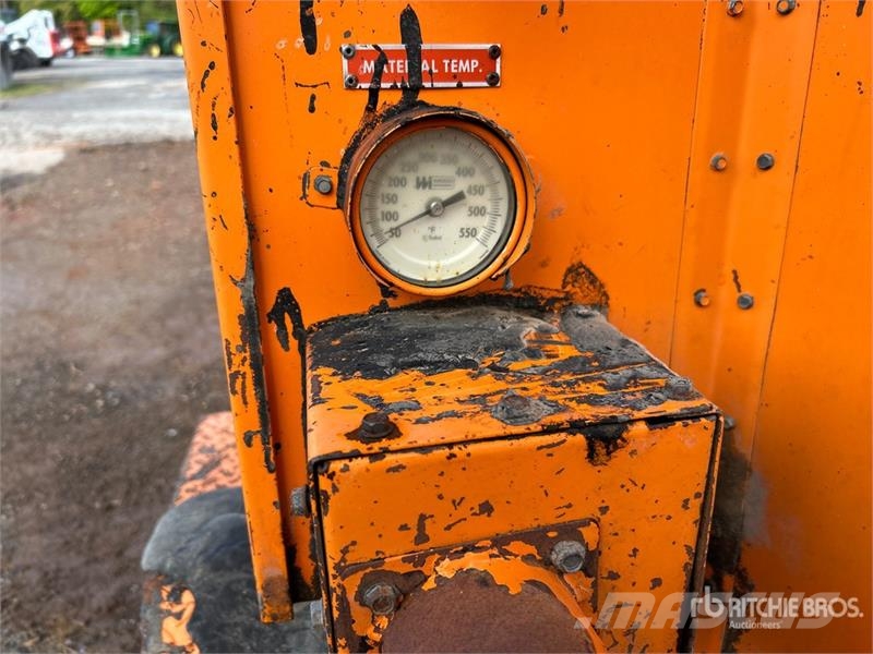BMA-100 S/A Asphalt Joint Filler Tilbehør til asfaltmaskiner