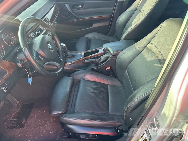 BMW 3 Series 328i Automobile Otomobiller