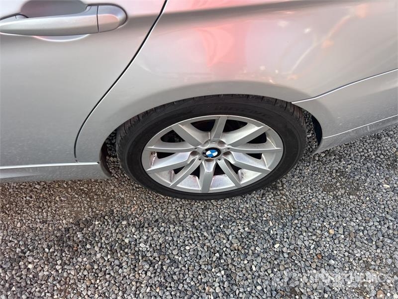 BMW 3 Series 328i Automobile Otomobiller