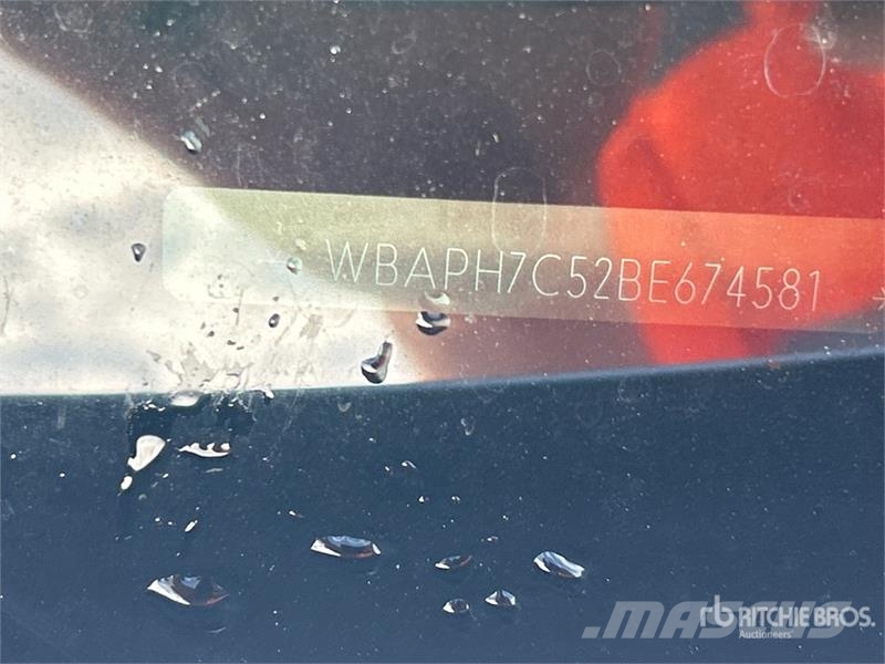 BMW 3 Series 328i Automobile Otomobiller