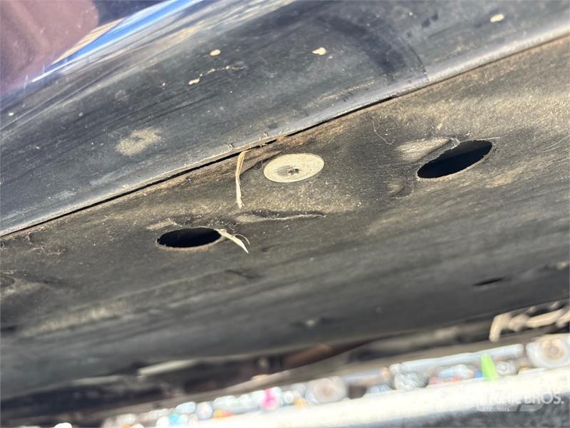 BMW 320i Automobile (Inoperable) Автомобілі