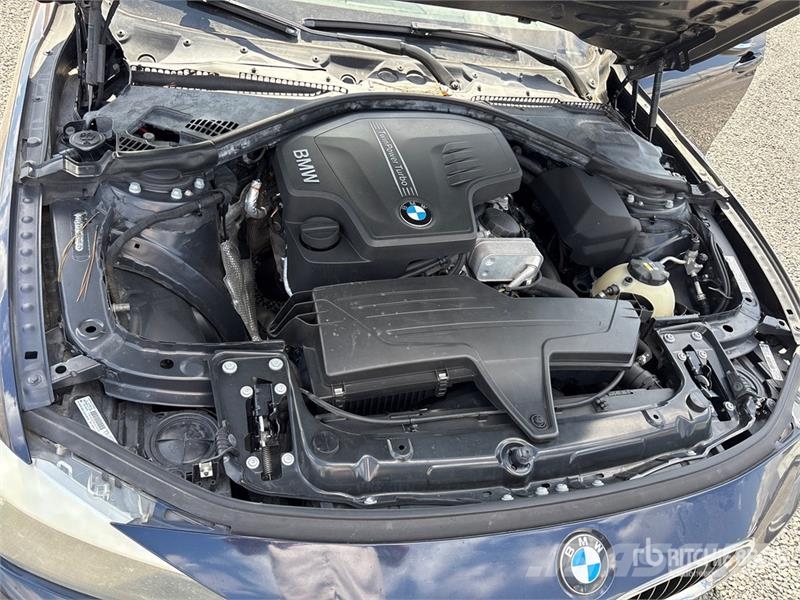 BMW 320i Automobile (Inoperable) Автомобілі