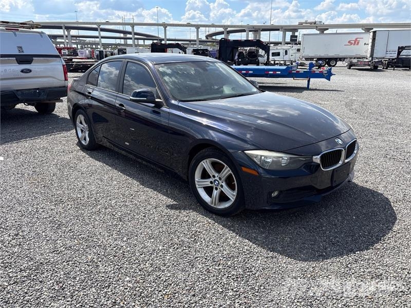 BMW 320i Automobile (Inoperable) Автомобілі