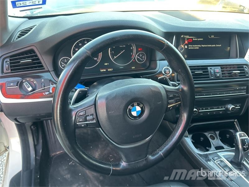 BMW 528i Automobile Automobili