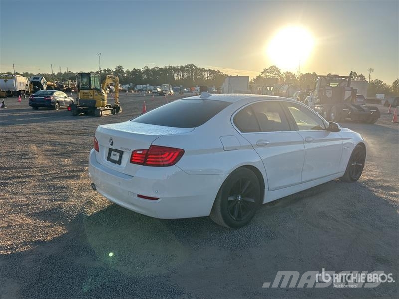 BMW 528i Automobile Automobili