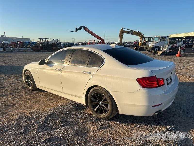 BMW 528i Automobile Automobili
