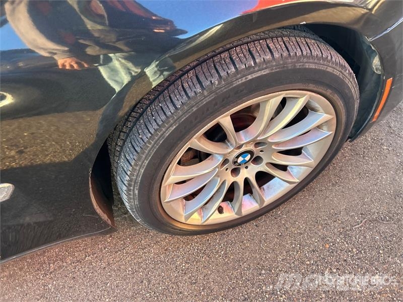 BMW 740i Automobile Avtomobili
