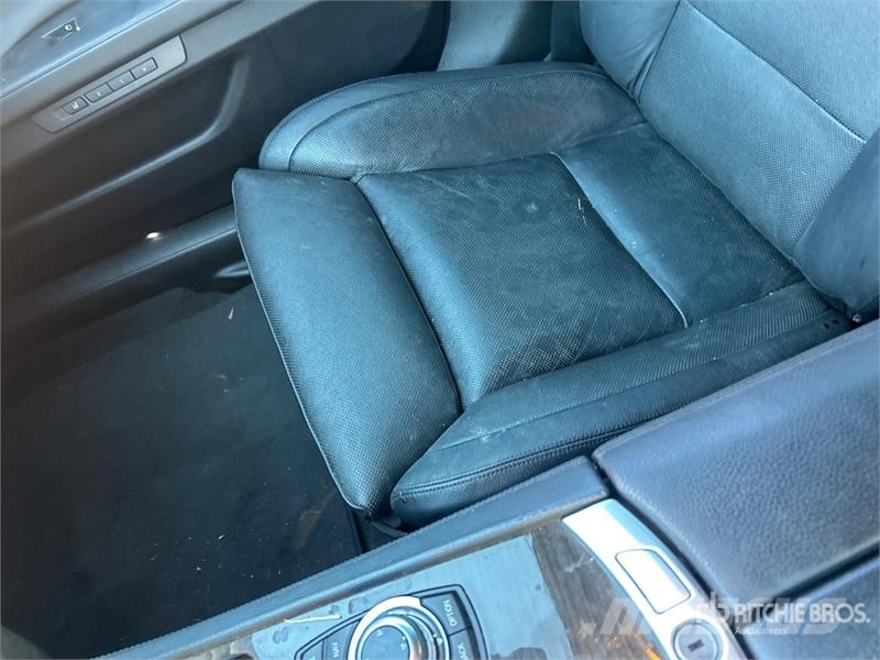 BMW 740i Automobile Avtomobili