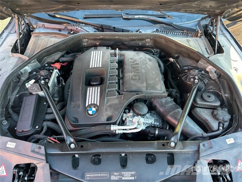 BMW 740i Automobile Avtomobili