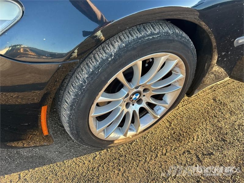 BMW 740i Automobile Avtomobili