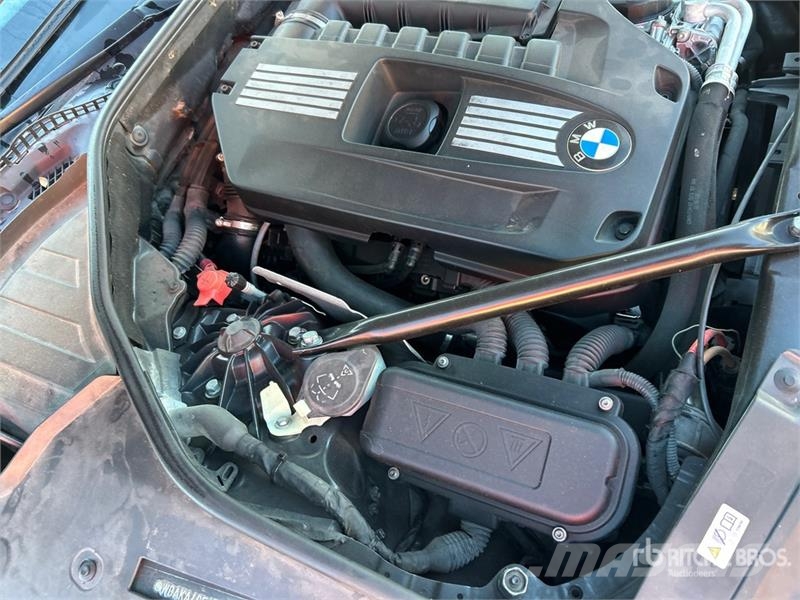 BMW 740i Automobile Avtomobili