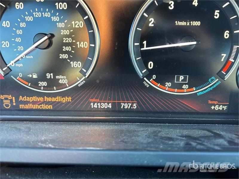 BMW 740i Automobile Avtomobili