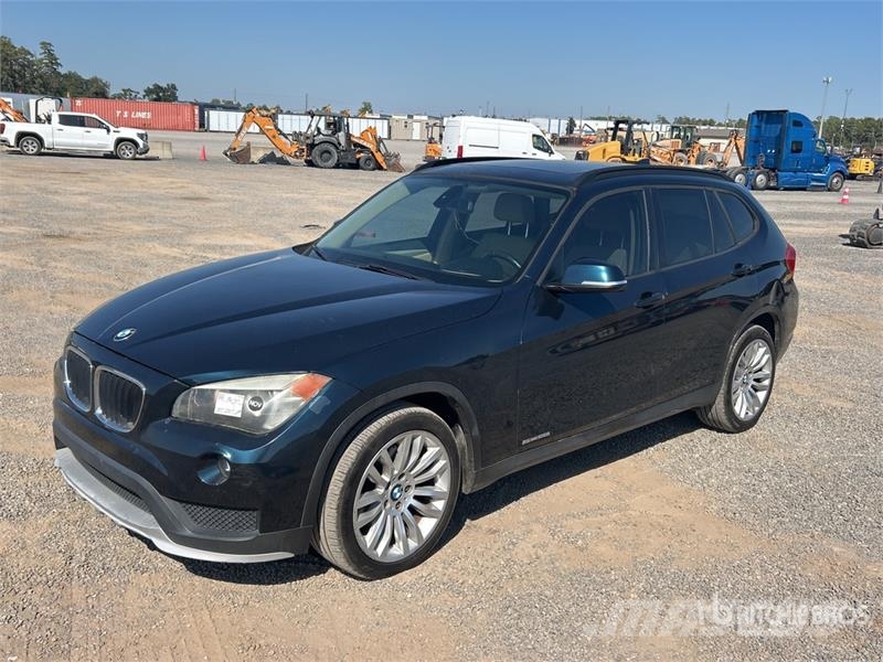 BMW X1 2WD SUV Automašīnas