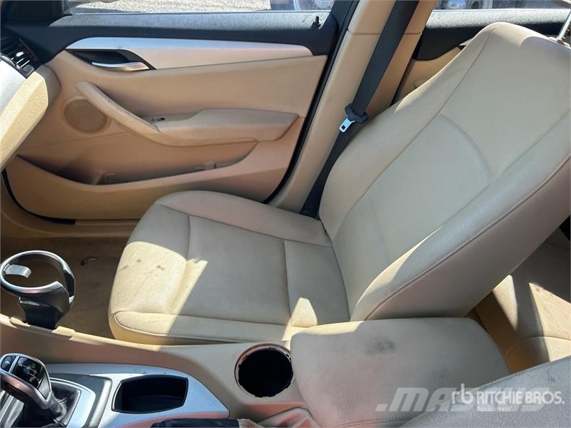 BMW X1 2WD SUV Automašīnas