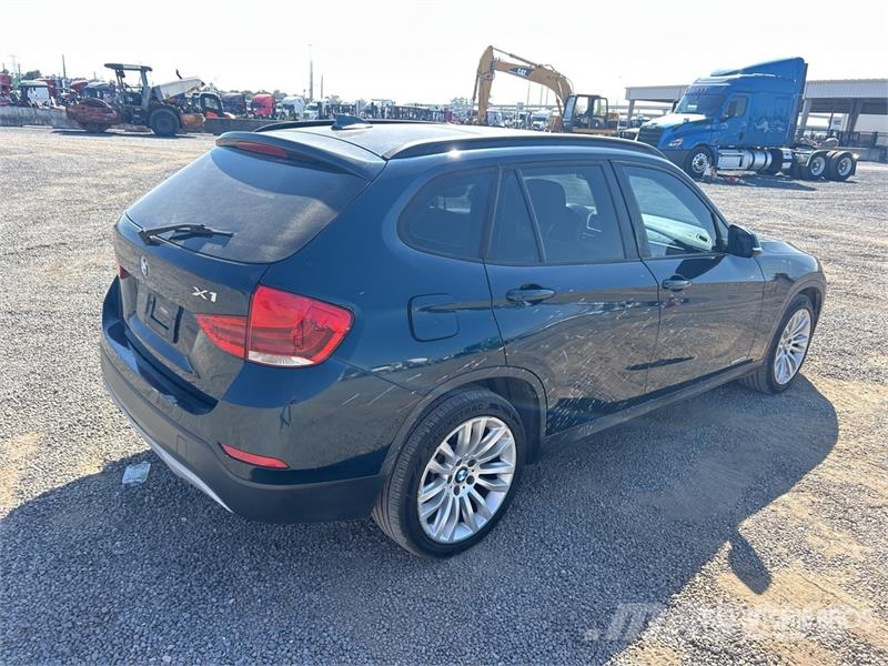 BMW X1 2WD SUV Automašīnas