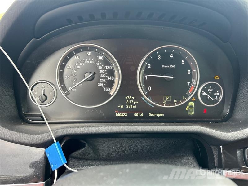 BMW X3 xDrive28i AWD SUV سيارات