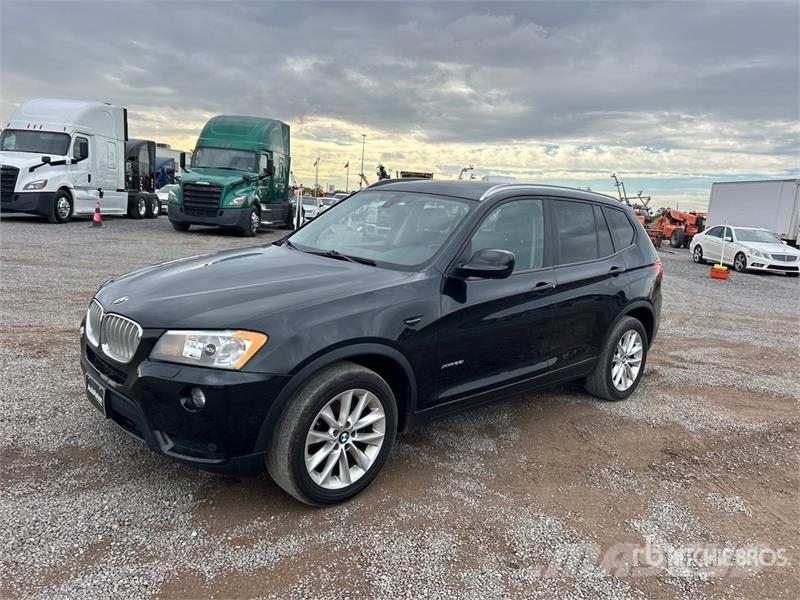 BMW X3 xDrive28i AWD SUV سيارات