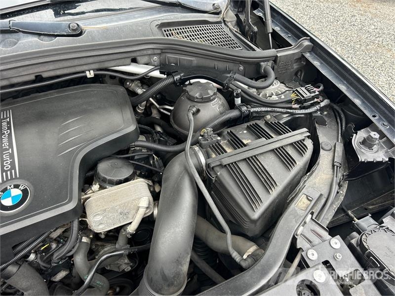 BMW X3 xDrive28i AWD SUV سيارات